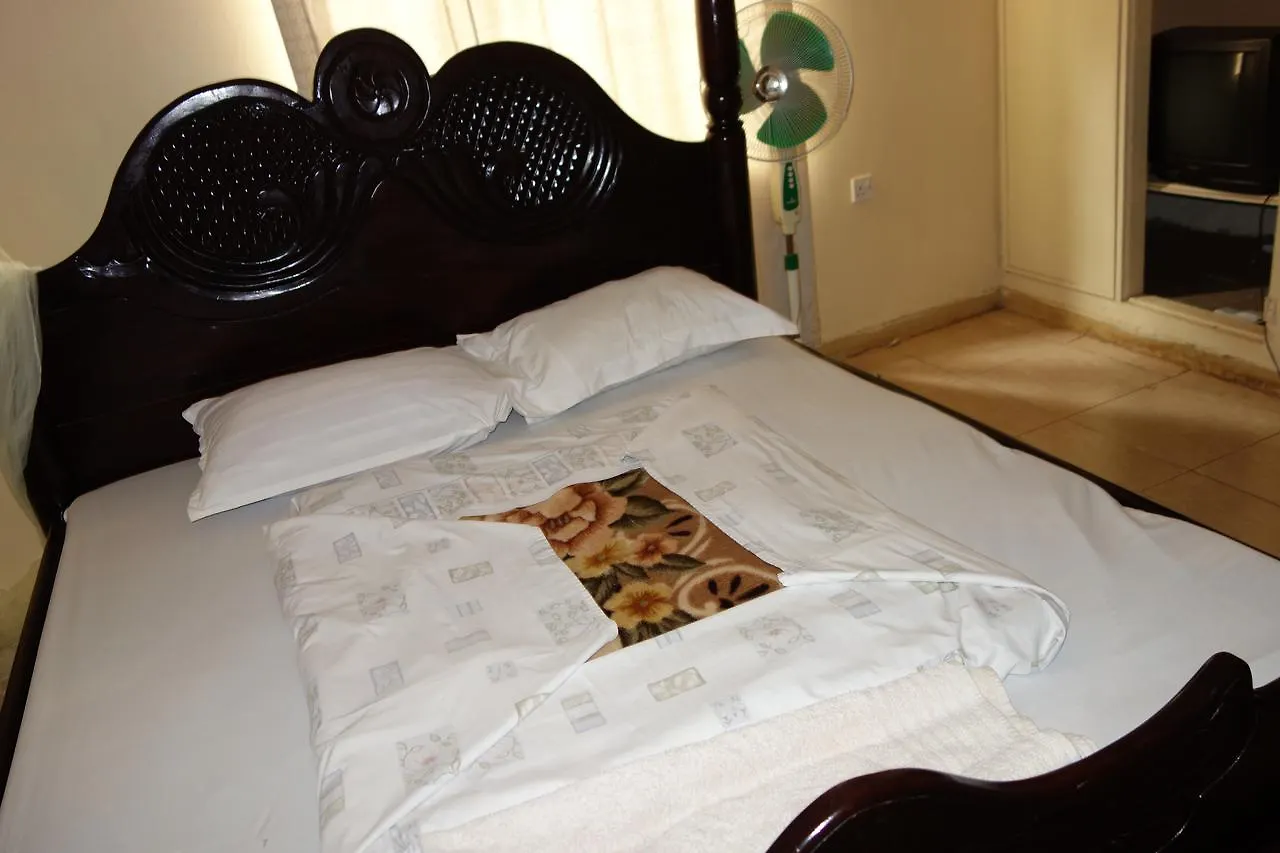 Yahoo Guesthouse Kampala Hotel