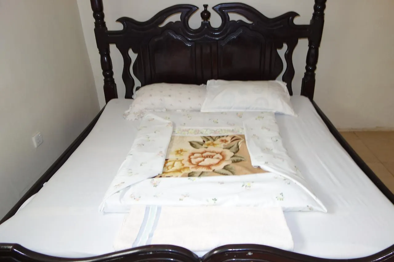 Yahoo Guesthouse Kampala Hotel